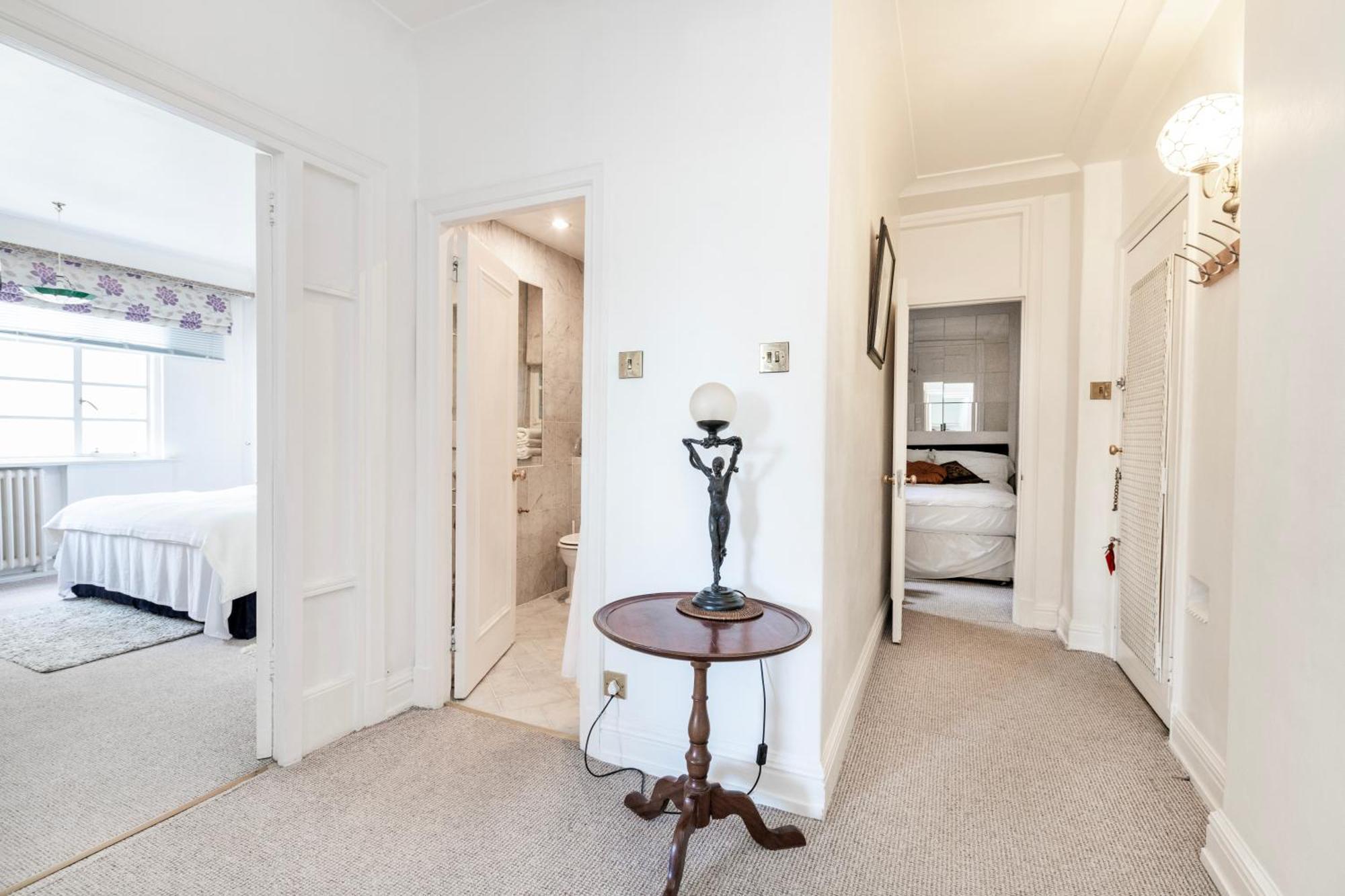 לונדון Executive Knightsbridge Apartment מראה חיצוני תמונה